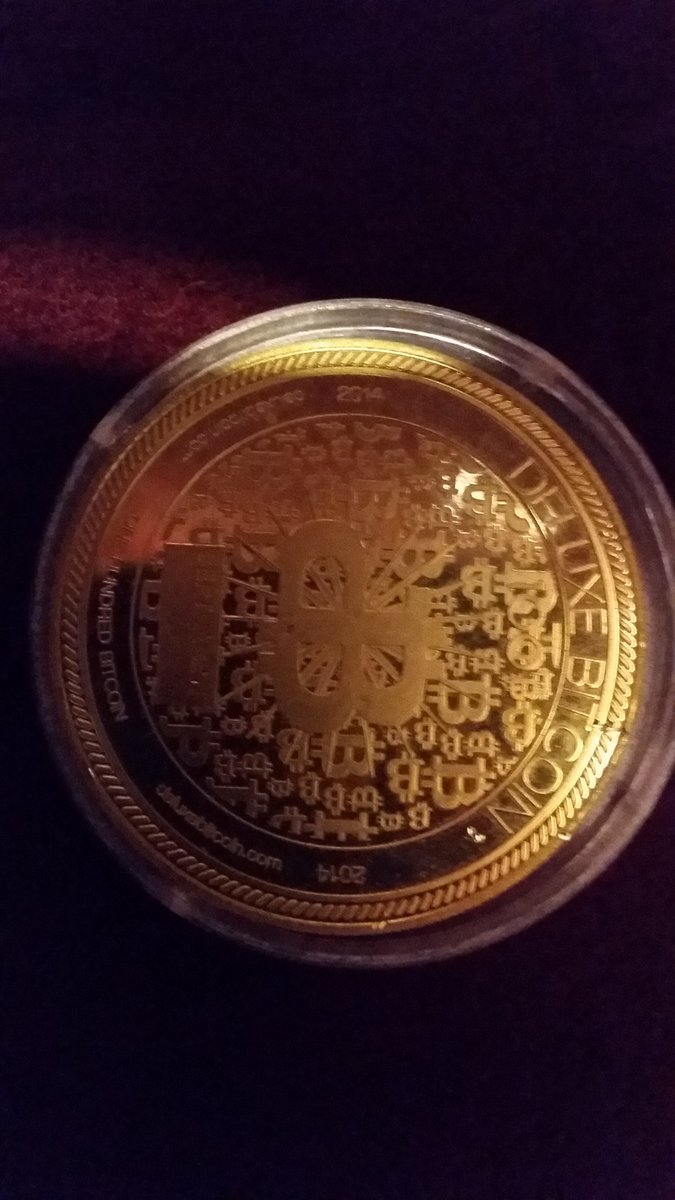 bitcoinTGBEX's tweet photo. @phil_geiger expensive mistake!

had 2 24ct gold coins made (idea to release under @deluxebitcoin brand) but gold is way too soft and realise keys would be likely to wear/ potentially become unreadable..

😬 https://t.co/KLzZCTkkWy