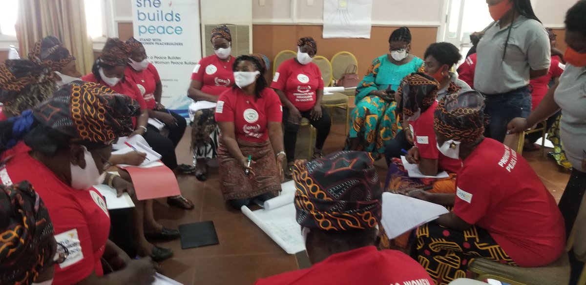 ClotildaAndien's tweet image. Meet our 20 Community Peace Ambassadors.Set 2 take UNSCR1325 to every door step.Talking #Participation #Protection #Prevention #RelieveRecovery with #LocaleFlavour &amp;amp; realities.
#PeaceFromTheRoots #SheBuildsPeace
@whatthewomensay @Snwot4 @UNFPACameroon @CanadaCameroon @SenJaffer