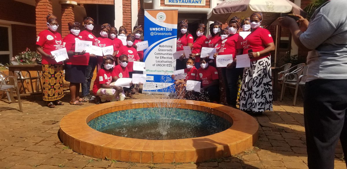 ClotildaAndien's tweet image. Meet our 20 Community Peace Ambassadors.Set 2 take UNSCR1325 to every door step.Talking #Participation #Protection #Prevention #RelieveRecovery with #LocaleFlavour &amp;amp; realities.
#PeaceFromTheRoots #SheBuildsPeace
@whatthewomensay @Snwot4 @UNFPACameroon @CanadaCameroon @SenJaffer
