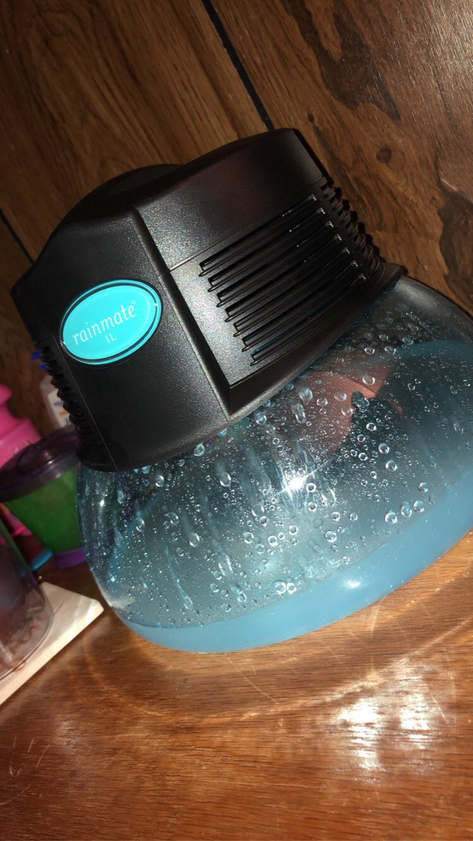 katelynlemley2's tweet photo. Who would be interested in one of these amazing FREE humidifiers??? https://t.co/BU5xQYEEU3