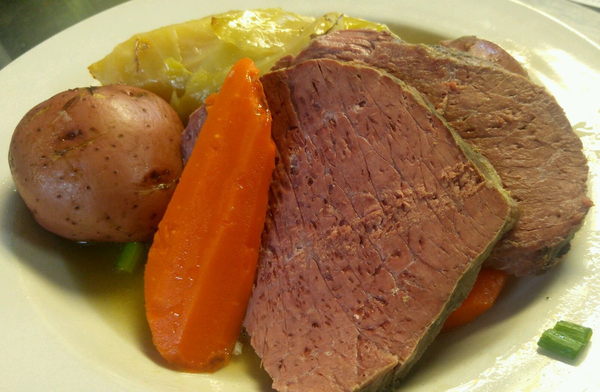 NativePrideSN's tweet photo. Happy St. Patrick's Day! Get a slice of Reuben Pizza in-store or Corned Beef &amp; Cabbage Dinner ($12) at Tallchief Diner today! Plus we have the Annual Alec Bradley Black Market Hooligan and Shamrock cigars in-stock, purchase a single or share a box with friends! https://t.co/oqSCURlU6W