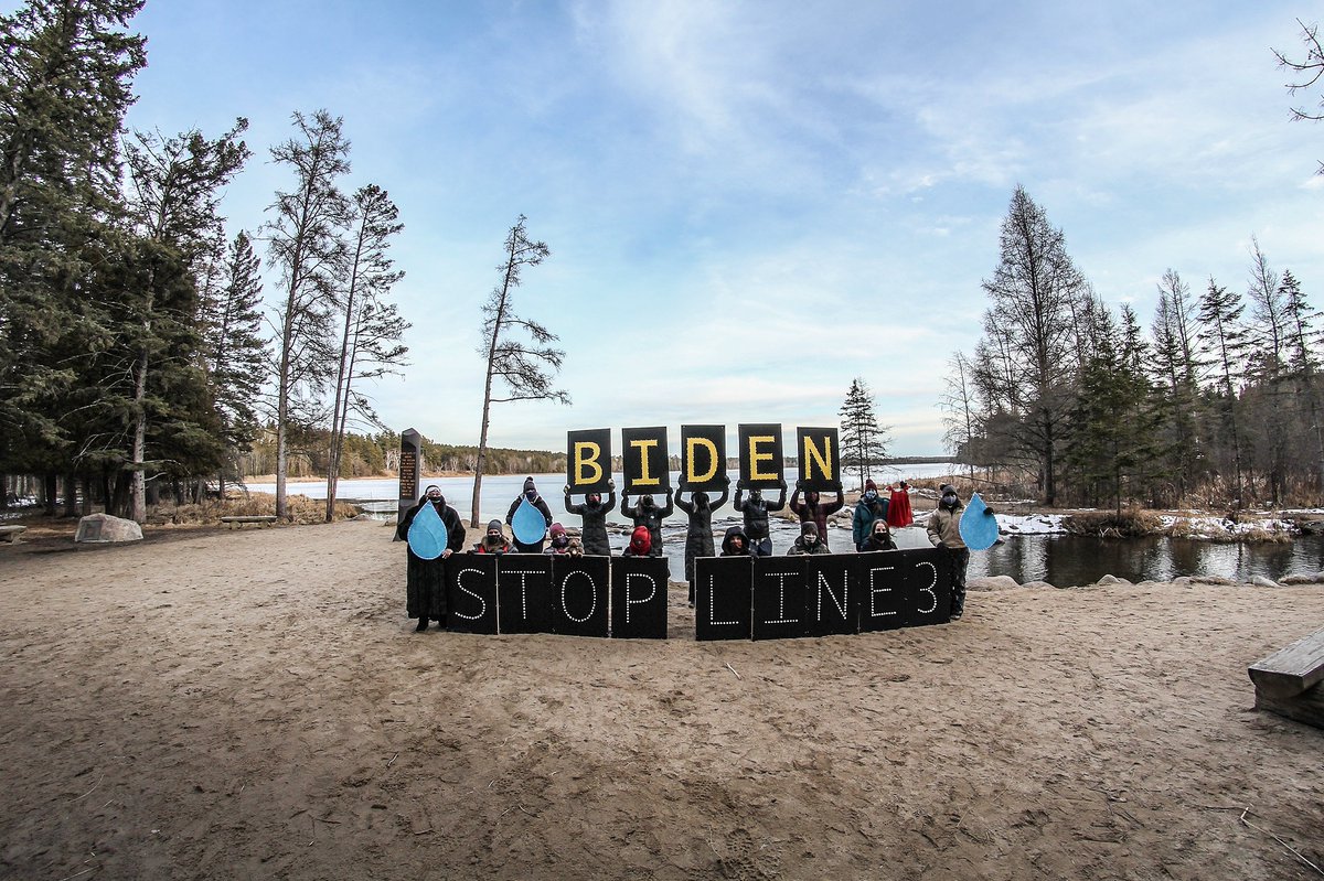 MN_350's tweet image. Enbridge wants to start drilling under the Mississippi headwaters soon. @JoeBiden is running out of time to stop it.

Across race, age, regions and generations, people are calling on @POTUS to #RevokeThePermits and #StopLine3. 

Pass it on.

#HonorTheTreaties #ProtectTheWater