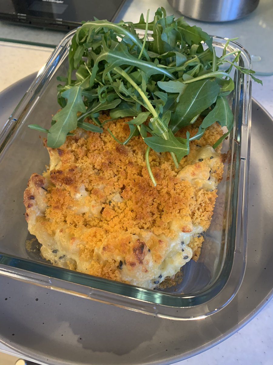My wee Mac n cheese from tonight’s #ycookit with @MicYsortit 🤗 I love this recipe and was buzzing to share it with our yp!  A new one to them all 😀 wee adaptation of Nadiya Hussain’s Mac n cheese recipe (minus the piccalilli) 👌🏻<a href="/ysortit/">Y sort it</a>