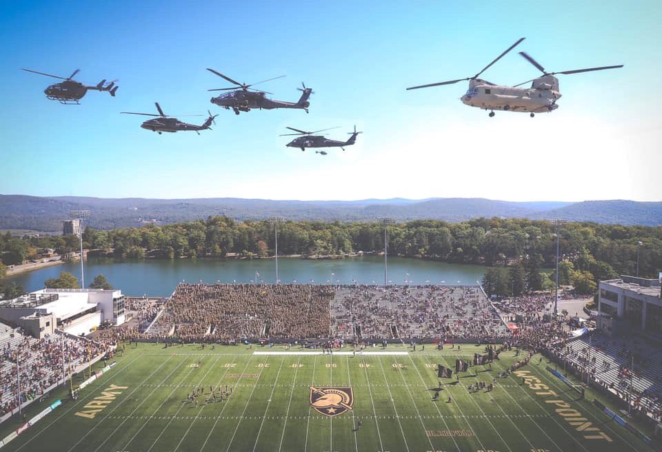ChuckNnaeto1's tweet photo. Blessed and grateful to recieve my  first division 1 offer from Army at West Point!!! #BeatNavy @DrinkallCoach @MrFlynnWave https://t.co/o4fdF6cGSP
