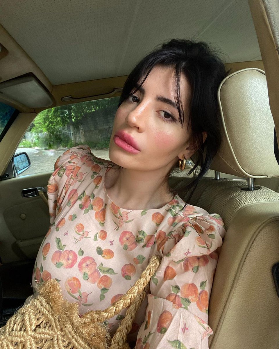 _littleggirl's tweet photo. mundinho julia levenstein br https://t.co/Pubfc3lhQm