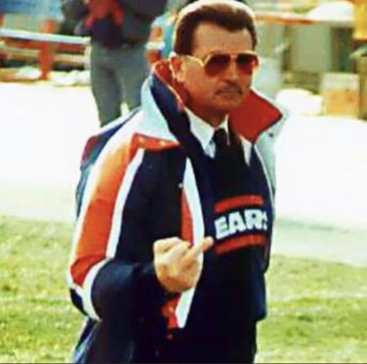 soundmakerpost's tweet photo. A message to Halas Hall this morning...
@mikebrez5 @TheBearsBrawl https://t.co/vK5dPMmaod