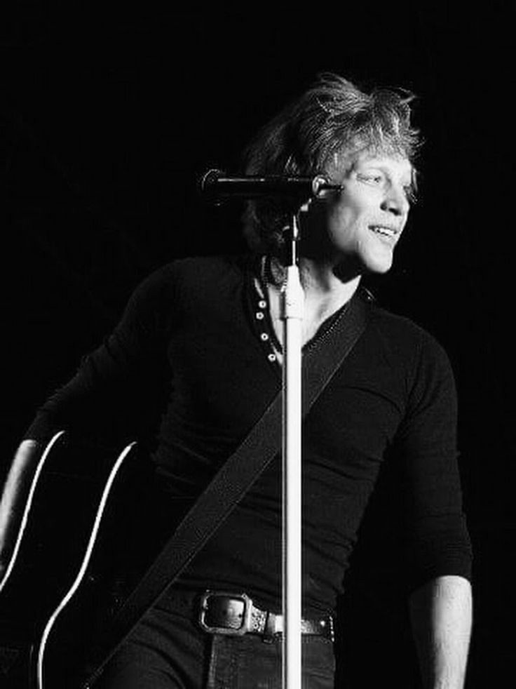 AnaMuniz72's tweet photo. He's so perfect!!! ❤
#jonbonjovi #legend #icon #love
@jonbonjovi @BonJovi https://t.co/GNWKJmzGjI