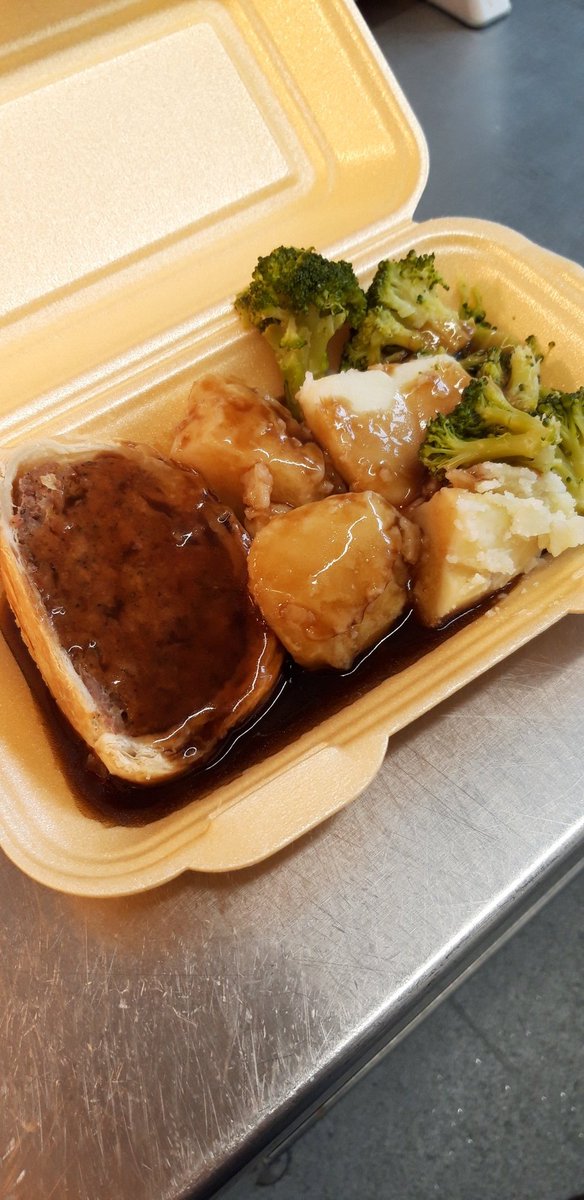 nptonhopecentre's tweet image. Sausage plait today's hot meal, plus takeaway bag for 24 #sofasurfers and remaining handful of #roughsleepers in #Northampton

#Northamptoncharity #homelessness