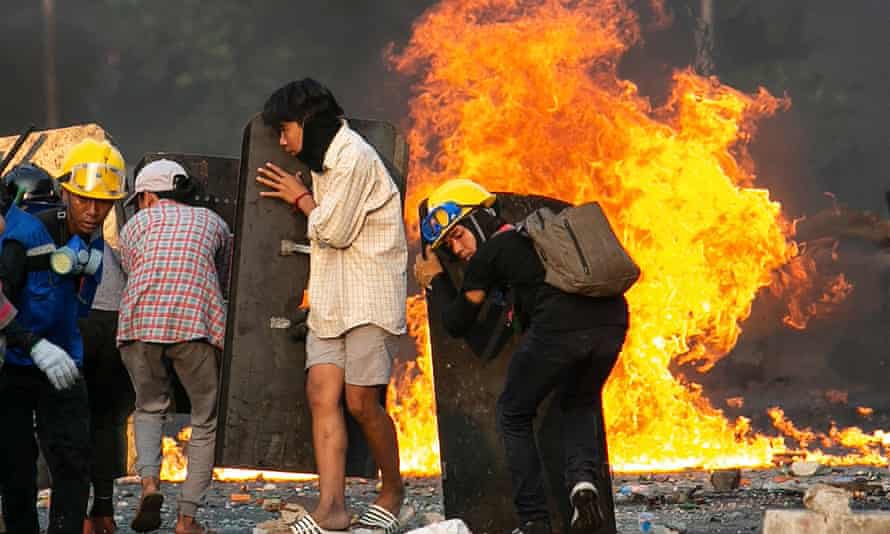 <a href="/eAsiaMediaHub/">U.S. Asia Pacific Media Hub</a> This is Not a "battle zone" when the Myanmar junta's security forces fire live ammunition at unarmed pro-democracy demonstrators. It's slaughter. And a horrible crime. #WhatsHappeningInMyanmar #R2PforMyanmar