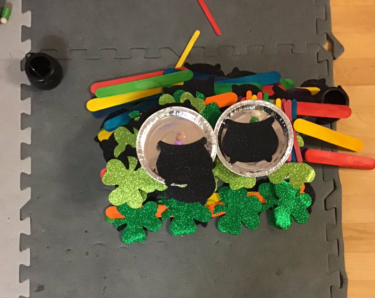 mrs_showler's tweet photo. They really enjoyed building a rainbow π bridge for the Leprechaun. #stembuild #hcdsk #stpatricksday https://t.co/BQFToz3AVg