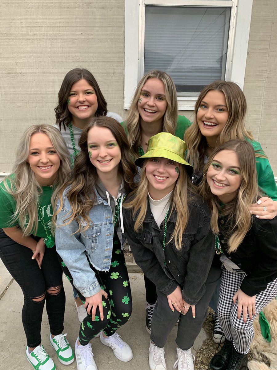 cam_51700's tweet photo. #wingitwednesday @piphiatksu https://t.co/hF9h9xcprP