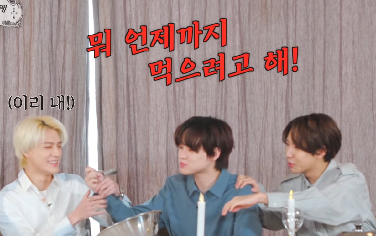 fanpjin's tweet photo. ภาพเฮียเหรินกับพิน่อขัดใจลูกแมวค่ะ 

: นุจะกิงๆๆ 
: แต่หมอบอกไม่ให้หนูหนักกว่านี้แล้วนะคะ
: โน่ เอาช้อนไปเก็บดิ๊ 

#renle #jenle #nole #เหรินเล่อ #โน่เล่อ https://t.co/FuCJEdKnuW