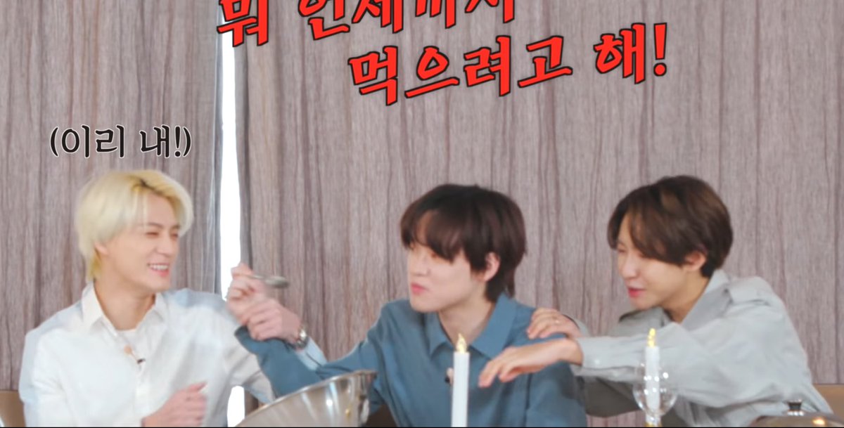 fanpjin's tweet photo. ภาพเฮียเหรินกับพิน่อขัดใจลูกแมวค่ะ 

: นุจะกิงๆๆ 
: แต่หมอบอกไม่ให้หนูหนักกว่านี้แล้วนะคะ
: โน่ เอาช้อนไปเก็บดิ๊ 

#renle #jenle #nole #เหรินเล่อ #โน่เล่อ https://t.co/FuCJEdKnuW