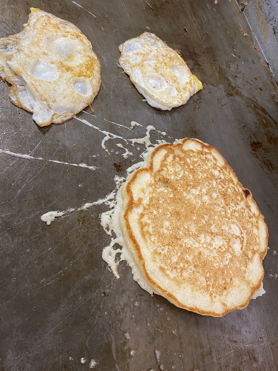 It’s not Green Eggs and Ham, but it is Irish Boxty Pancakes and Bacon! Happy #stpatricksday from the #AUMCafe! Stay safe out there.