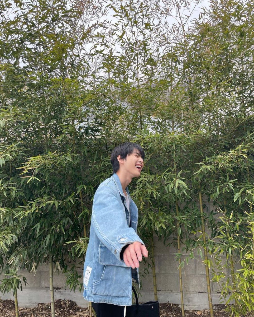 bornin96s's tweet photo. คอลเลคชั่นแอบถ่ายแฟนลงสตอรี่ให้เพื่อนทัก https://t.co/LjJPPptwwq
