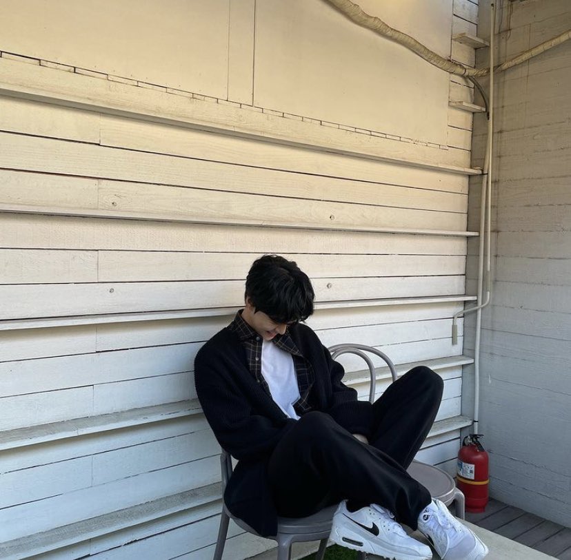bornin96s's tweet photo. คอลเลคชั่นแอบถ่ายแฟนลงสตอรี่ให้เพื่อนทัก https://t.co/LjJPPptwwq