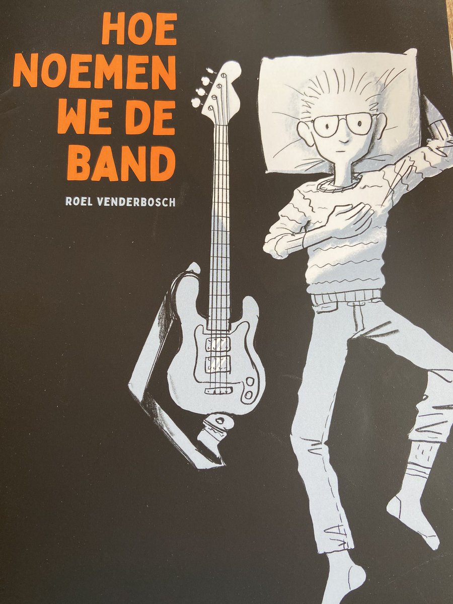 Hij maakt al jaren die te gekke hoezen van mijn platen. Hij doet nog veel meer. <a href="/roelvenderbosch/">roelvenderbosch</a> heeft nu een prachtig stripalbum gemaakt over het beginnen van een band. Verliefd worden. Puber zijn in de Achterhoek. Muziek wijst de weg. <a href="/uitg_deharmonie/">Uitgeverij De Harmonie</a>