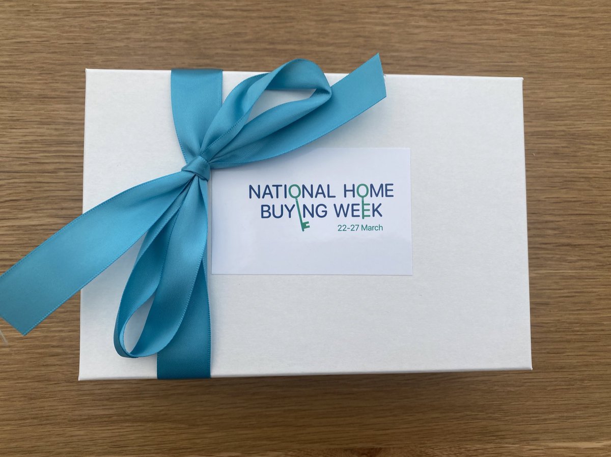 Wishing the <a href="/Onward_Living/">Onward Living 🏠</a> team were all together today so we could share these yummy cakes🧁🧁🧁

Thank you @firsttimebuyer and looking forward to taking part in National Home Buying Week #UnlockTheDoor