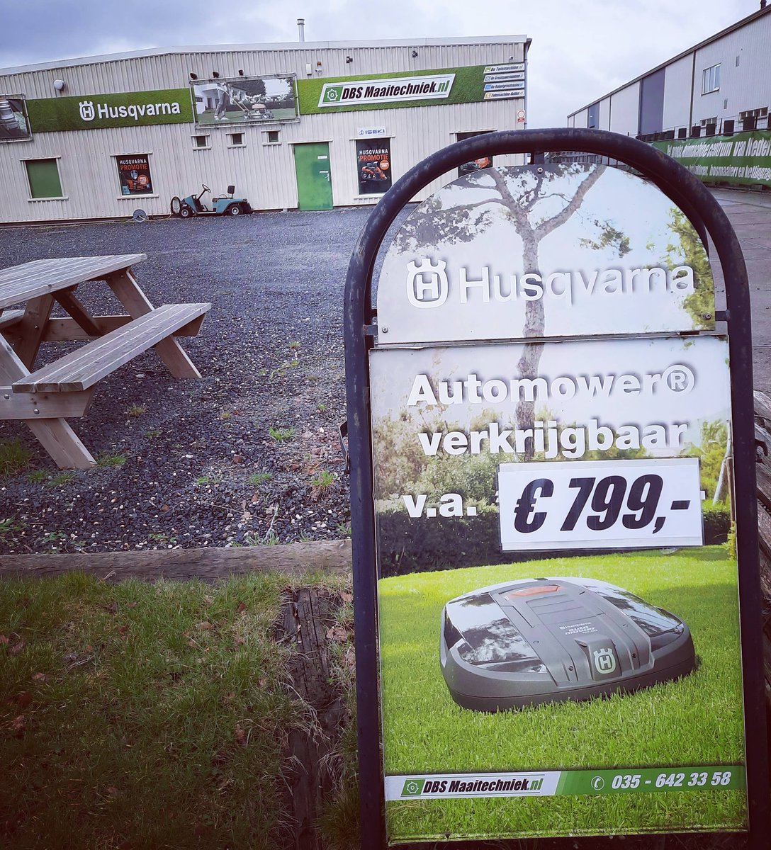 De Husqvarna Automower 105, 305 en de 310 zijn in de aanbieding!

Deze mooie actie is geldig t/m 31 mei 2021.

105: tot 500m2 - 600m2
305: tot 600m2
310: tot 1000m2

Op detuinmachine.nl en op derobotgrasmaaier.nl vindt u meer informatie.