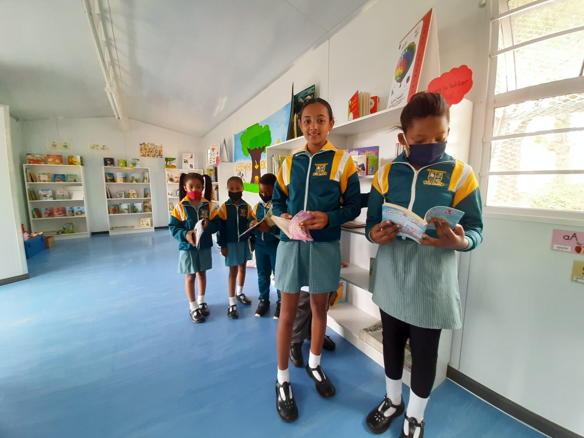 BreadlineAfrica's tweet photo. We believe in the power of a school library. #LibrariesMatter is the theme for this year's #SouthAfricanLibraryWeek and to us, they are CRITICAL to childhood development. Donate and help us provide more libraries to communities in need. https://t.co/UtJFPq0YyT https://t.co/MiMUrprKve