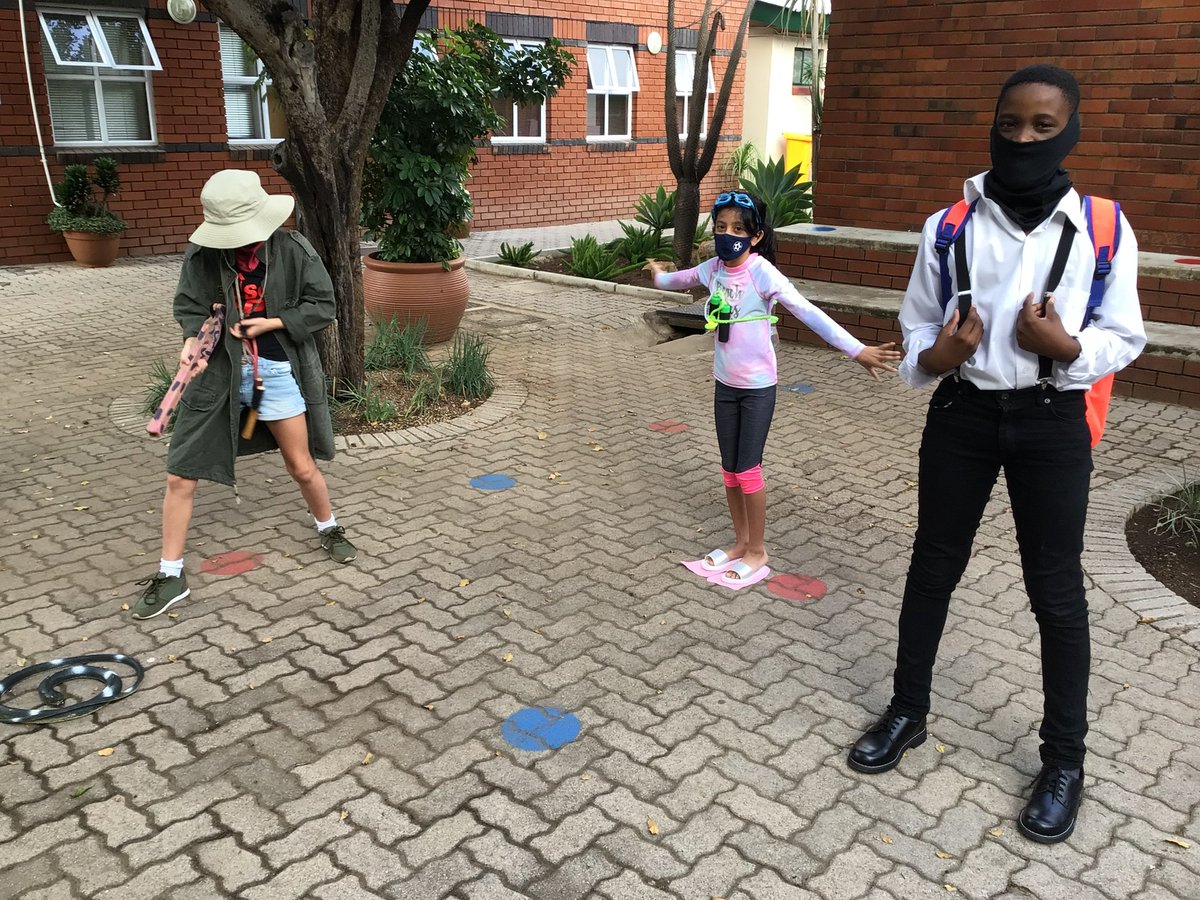 ThornhillBW252's tweet image. Our Std 5 children @ThornhillBW252 are enjoying their camp activities week. The children enjoyed performing their own poetry to the class today. #TheThornhillWay #YearningToLearn