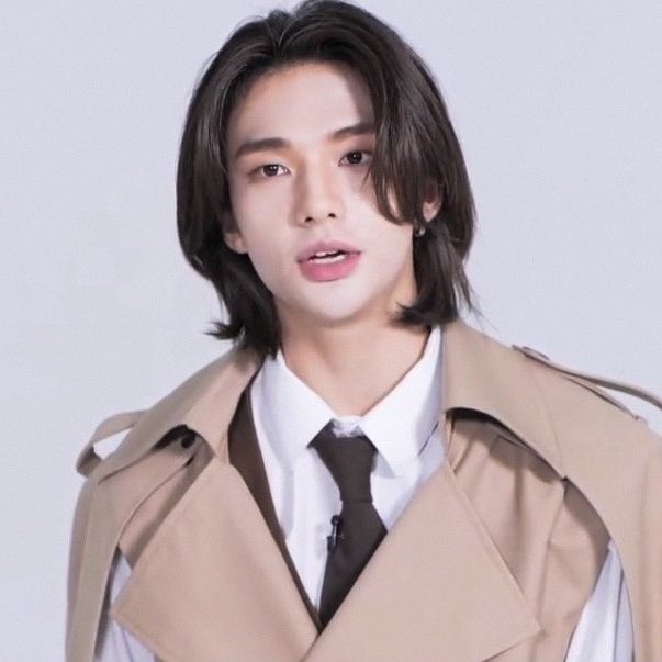 navarrocyrus_'s tweet photo. hi! it’s cy from @seungmnce ‘forgotten’ and 'evanescence’ au. not new to rp, just a new account. rt and like to be mutuals! https://t.co/ZdTaCZ4wVb