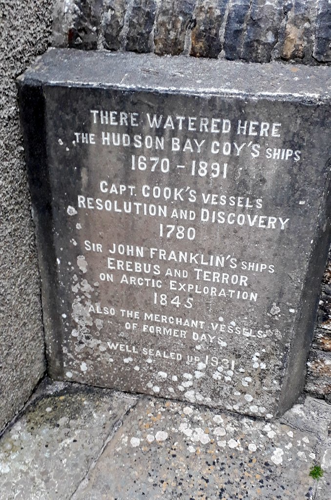 Finished watching #TheTerror last night. Things we have learned:

1) Don't go to the Arctic on a sailing ship.
2) Don't trust tinned food soldered with lead. 
3) Don't run out of whisky.
4) Don't look tasty.
5) Jared Harris is brilliant.
6) They should have stayed in #Stromness.