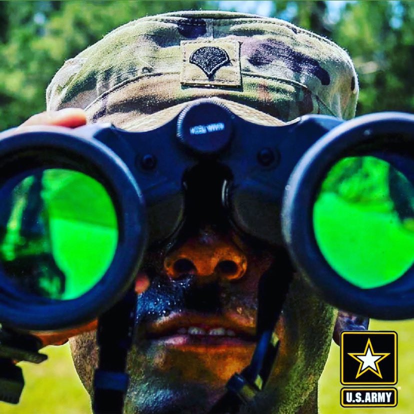 ArmySherman's tweet photo. Happy St. Patrick’s Day!☘️ get into a new green Army uniform today! Learn if you qualify for the Army programs today. #usarmy #Stimmy2021 #cashbonus #armyrecruiter https://t.co/67IWWGEDjQ