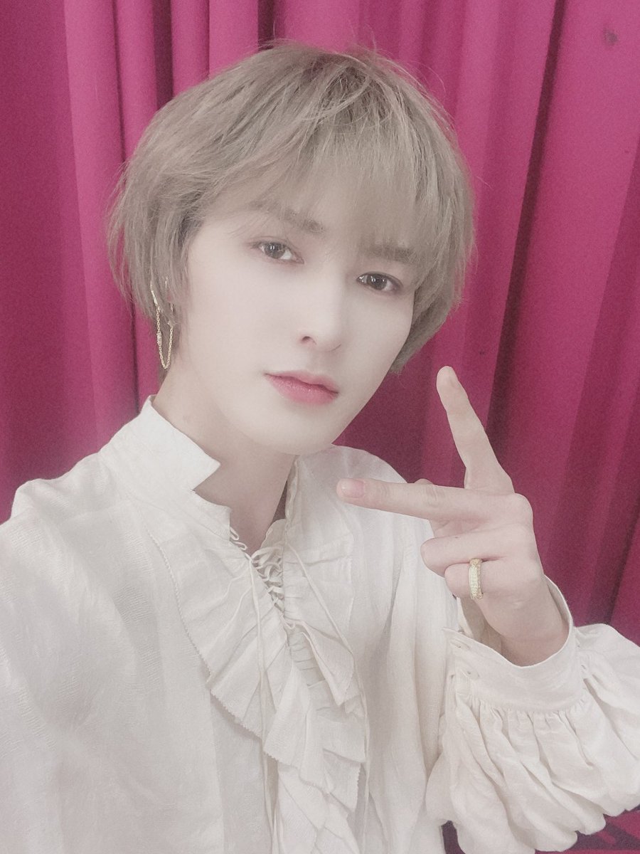 zztpics's tweet photo. Happy Birthday Zhu Zhengting~

We wish you a prosperous year, one filled with endless happiness and smiles. Keep following your dreams, we'll always be here for you!

#乐华NEXT #朱正廷0318生日快乐 #HappyZhuZhengtingDay https://t.co/sHpYL1ygf2