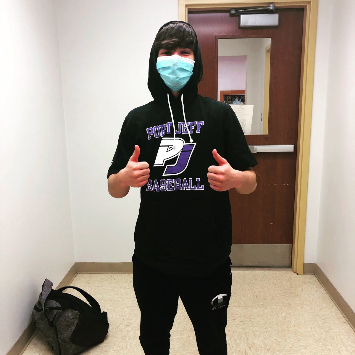 Frank is loving his reward for being named Reigning Royal of the week!! #GoRoyals #GoPort #ProtectTheKingdom 👑⚾️💪🏻