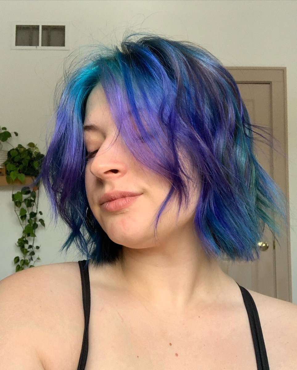 Amkemp92's tweet photo. My shower is definitely bright blue right now. Major thanks to @annaliesef for coming in on her day off to SLAY this color.
.
#bluehair #greenhair #purplehair #2021hairtrends #fashioncolors #mermaidhair #joico #joicocolorintensity #goldwell #milwaukeehairstylist #mkehairstylist https://t.co/QLfJznyI5I