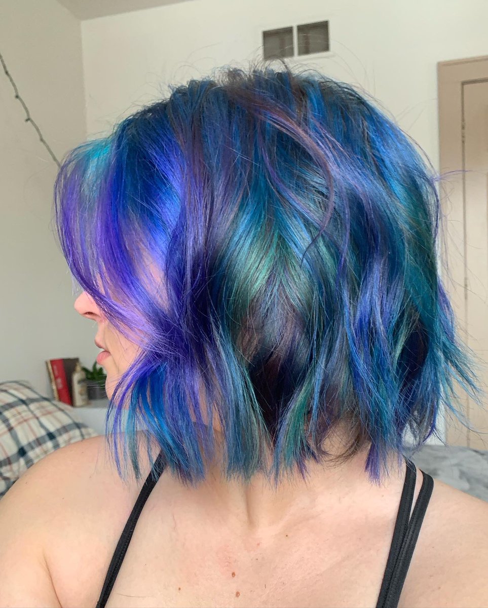 Amkemp92's tweet photo. My shower is definitely bright blue right now. Major thanks to @annaliesef for coming in on her day off to SLAY this color.
.
#bluehair #greenhair #purplehair #2021hairtrends #fashioncolors #mermaidhair #joico #joicocolorintensity #goldwell #milwaukeehairstylist #mkehairstylist https://t.co/QLfJznyI5I