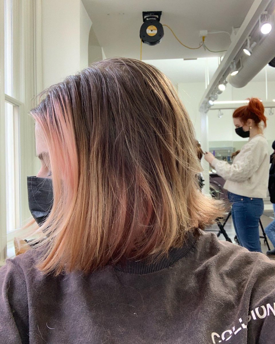 Amkemp92's tweet photo. My shower is definitely bright blue right now. Major thanks to @annaliesef for coming in on her day off to SLAY this color.
.
#bluehair #greenhair #purplehair #2021hairtrends #fashioncolors #mermaidhair #joico #joicocolorintensity #goldwell #milwaukeehairstylist #mkehairstylist https://t.co/QLfJznyI5I