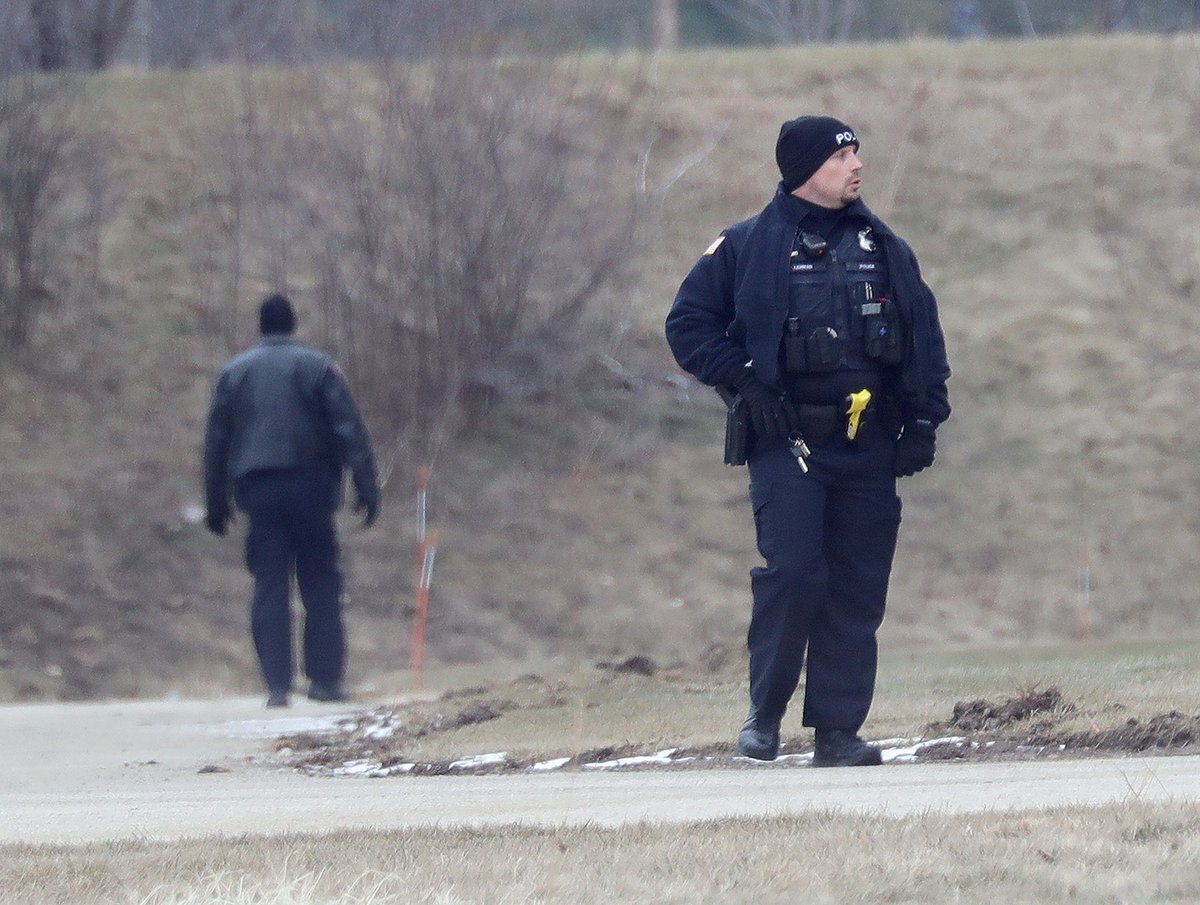 mdesisti's tweet photo. Photos from the scene of the fatal shooting at the #Roundy's distribution center in #Oconomowoc.  Roads are now starting to open up around the facility. Story and more photos here - https://t.co/E0DW0L8Ltx https://t.co/B9SFcI60VE