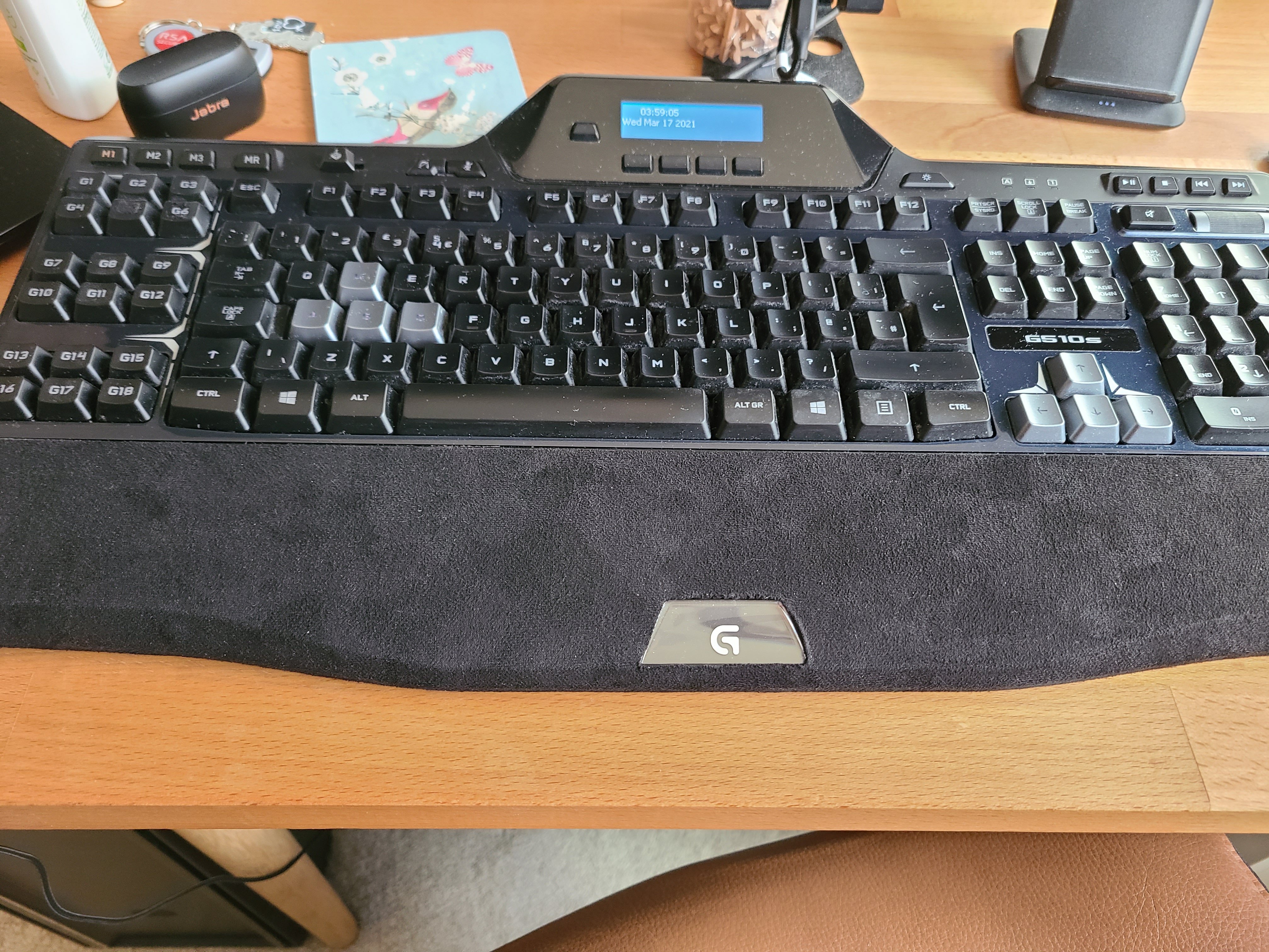 Giang Nguyen on Twitter: "@LogitechGUK I modded my G510 keyboard with lush  alcantara and my 6 year old keyboard now feels exquisite. What do you  think? #Logitech #G510 #alcantara #keyboard #mod https://t.co/5kdx7zZzBS" /