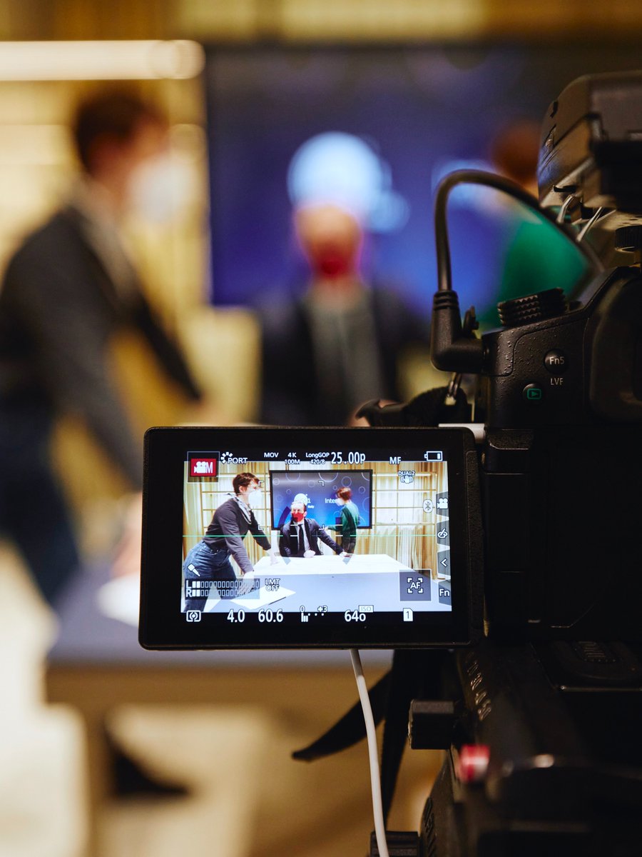 Ultime prove per la diretta di domani! 🎥 Ti aspettiamo alle 14:30 con <a href="/MarcoBianchiOff/">Marco Bianchi</a>, <a href="/PeregoAle/">Alessandro Perego</a>, <a href="/cupmar/">Marco Cuppini</a> e @AndreaFarinet per un viaggio nel backstage del carrello della spesa. Iscriviti qui 👉🏻 bit.ly/3v4oQT5 
<a href="/MI_DigitalWeek/">Milano Digital Week</a> #GS1 #GS1Italy #farebenelaspesa #MDW2021