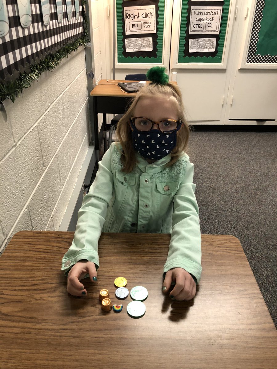 msmollyerwin's tweet photo. Happy Saint Patrick’s Day!!🌈🍀 We think a leprechaun snuck in and left us some treats for our hard work this month!!👀🤩💚 https://t.co/BuBZkMDZmC