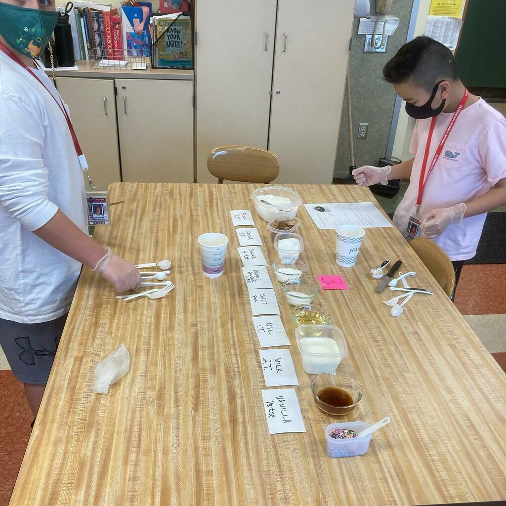 Plainedgefacs1's tweet photo. 6th grade FACS students practice measuring skills and how to read a recipe while creating their individual mug cakes. https://t.co/is2Em6cK1I https://t.co/uQSFGhpcWZ