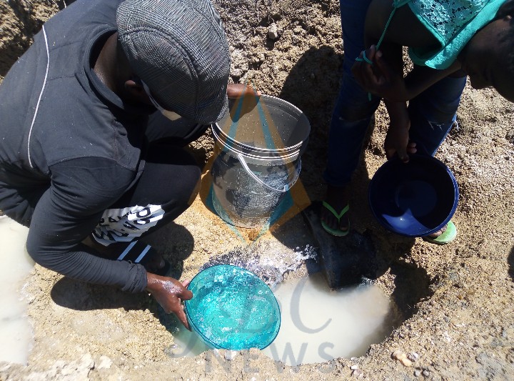 OLD Pumula residents are up in arms with the Bulawayo City Council as they have gone for over a year without water, with the local authority <a href="/CityofBulawayo/">The City of Bulawayo</a> proffering no viable solution <a href="/byopra/">Bulawayo Progressive Residents Association (BPRA)</a>  <a href="/nickmangwana/">Nick Mangwana</a> <a href="/MoHCCZim/">Ministry of HealthZW</a> <a href="/ZimMediaReview/">Zim Media Review</a> <a href="/InfoMinZW/">Ministry of Information, Publicity & Broadcasting</a>

zimgbcmedia.co.zw/local-news/bcc…
