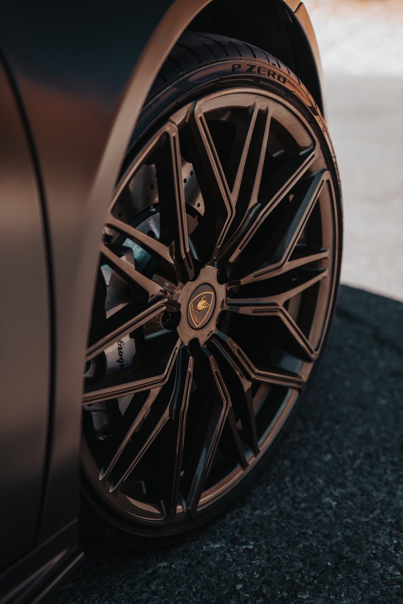 RoyaltyExotics's tweet photo. What you think of our Custom Royalty Wheels? #royalty #lamborghini #wheels https://t.co/FK3bbHwNsY
