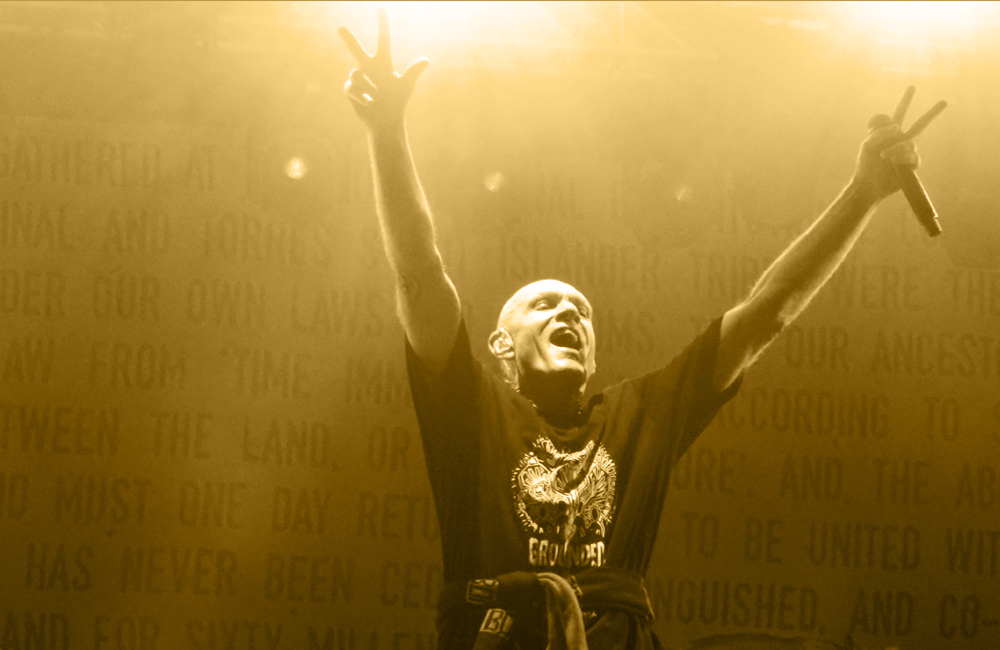 dreampropaganda's tweet photo. Last night at Stage 88 Canberra  Australia: Midnight Oil (170321)  #midnightoilband  #livemusicisback #Canberra #midnightoil #Aussiemusic #stage88 #UluruStatement #theoils #themakarrataproject #makarratalive https://t.co/M1lPBYxcua