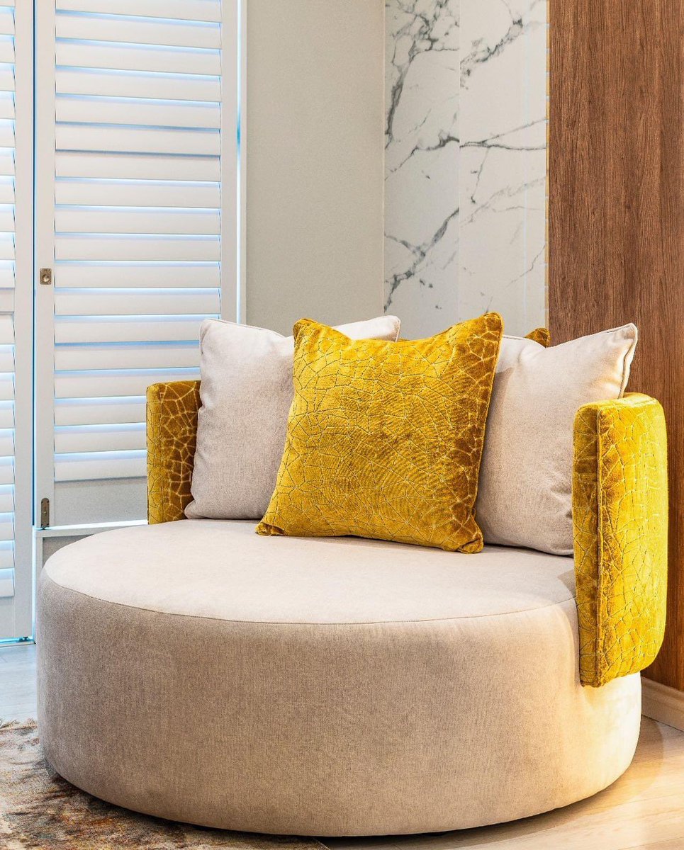 Whilst there are so many beautiful objects and pieces of furniture out there, sometimes you need to create something completely new! We love the process of creating custom furniture pieces to add individuality and optimum luxury to a project!