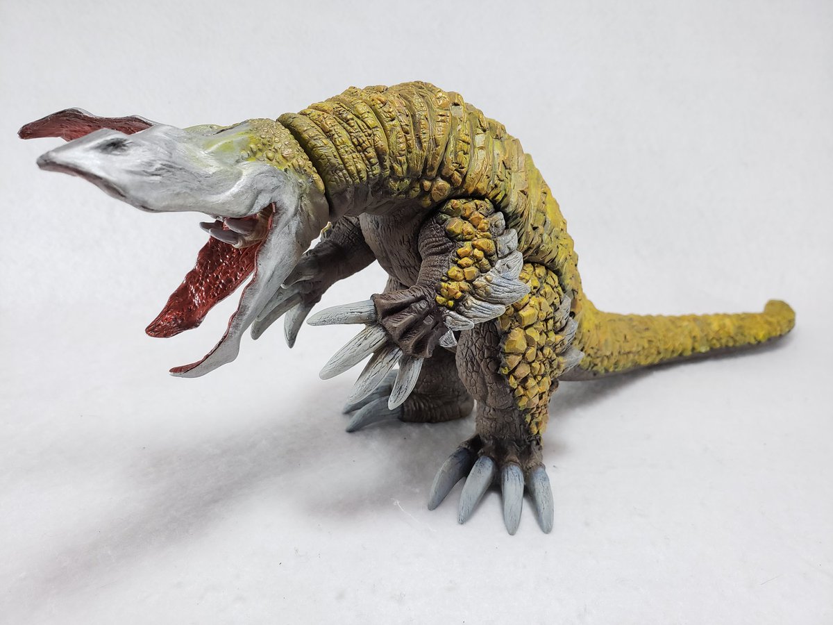 ウルトラ怪獣ソフビ　パワードガボラ　リペイント完成品 パワードガボラのソフビをリペイントしました。 背中に結晶化した