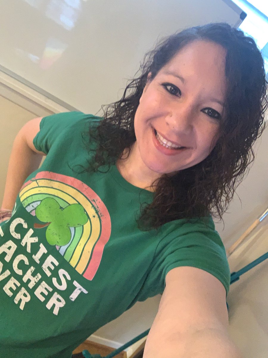 PHESgrade4's tweet photo. Happy St. Patrick’s Day! Feeling like the luckiest teacher with these fourth grade students! #PHESpride #AACPSAwesome https://t.co/Kmbhv8buI5