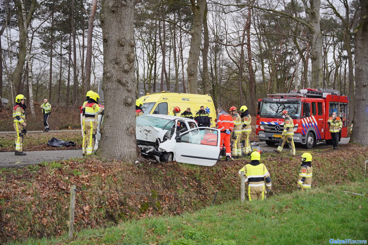 Automobilist komt om het leven bij eenzijdig ongeval -..