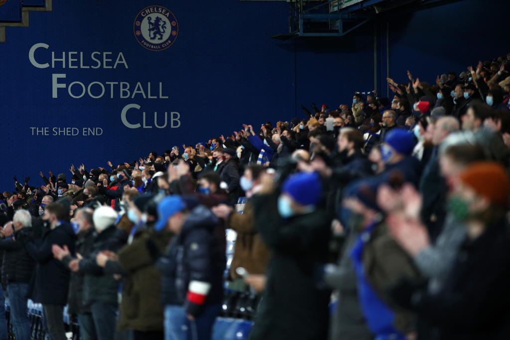 Unfortunately I won’t be in the field with you tonight @chelseafc , but I’ll be cheering from the stands of #StamfordBridge !! God bless you all 🙏🏽🔵🔵 #ThiagoSilva #OhhThiagoSilva #CFC #Chelsea #FamiliaSilva #ChelseaFC #ProudOfLondon #CHEATM