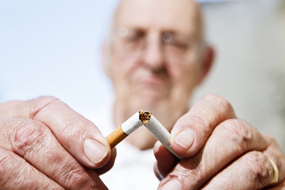 CMAJ's tweet photo. Research suggests that smoking is one factor in why women outlive men. All the more reason to quit: https://t.co/qsoEpRJh3m

@asanchezniubo @ChristinaDas4 @dmorenoagostino @sianoram @MartinKGHI @am_prina @KingsIoPPN @SocialEpi_HSPR @KingsHSPR https://t.co/m4gg9LTyIT