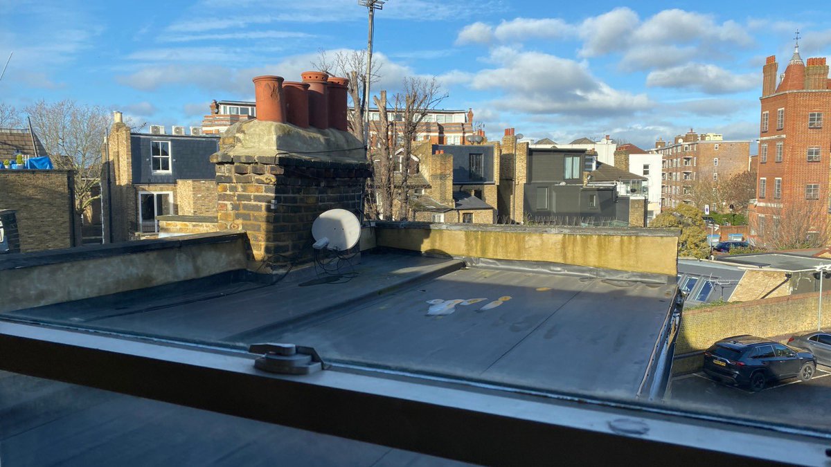 SGstructures's tweet image. Time for investigations &amp;amp; we just missed the rain 👍

#investigations #structuralinvestigations #fulham #westlondon #parsongreen #london #roof #rain #sun #springweather #loftconversion #beams #construction #proposed #structuralengineering #charteredstructuralengineer #ice