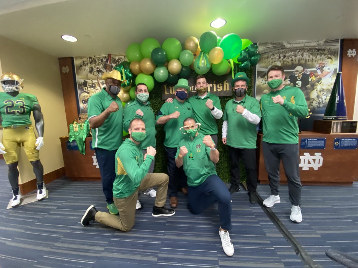 CoachJ_Mc's tweet image. ⁦⁦@NDFootball⁩ Offensive Staff hard at work!!! Happy St Patrick’s Day!!!☘️☘️☘️☘️☘️ #WhosNext #IRISHRISING22 #POTOFGOLD