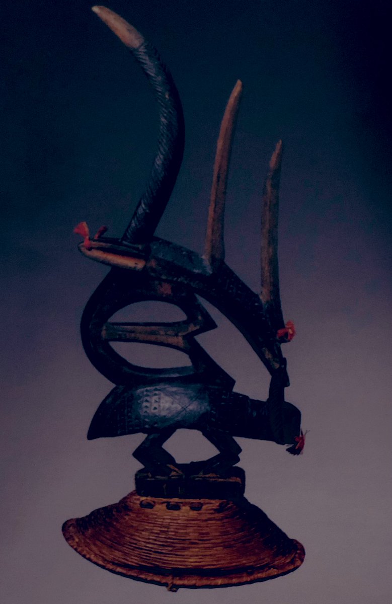 Dia_Sakho's tweet photo. CIMIER CI WARA
Genre: Hybride de l'antilope, le pangolin et fourmilier.
Symboles: Fécondité et croissance 
Caractéristiques :  Beauté, fierté et énergie.
Origine : Bamana
#Cartepostale 
#Mali https://t.co/d7ZEbbtuJr